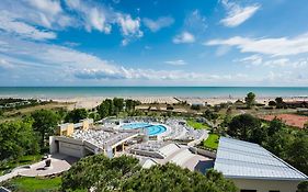 Laguna Park Hotel 4*